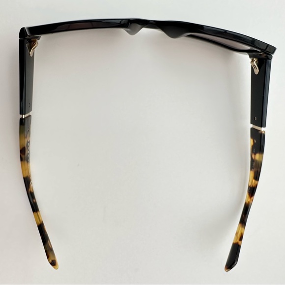 PRADA PR 21XS Sunglasses - Picture 10 of 12